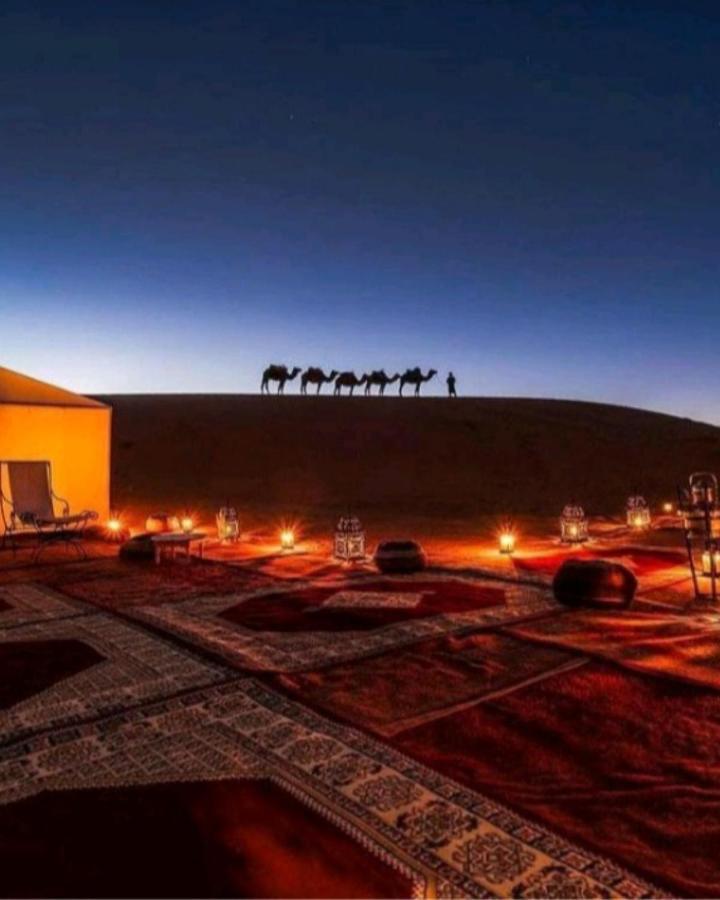 Готель Sunset Desert Camp Мерзуга Екстер'єр фото